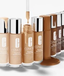 Clinique Beyond Perfecting Foundation + Concealer - 07 Cream Chamois -Mode-Cosmetica Winkel 1014x1200 1