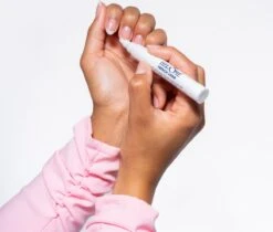 Herome French Liner - Manicurestift - Creëer Witte Nagelranden In Een Handomdraai - 5ml. -Mode-Cosmetica Winkel 1200x1019 1