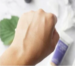 Biodermal Anti Age CC - Camouflerende Crème Met SPF15 - Lichte Huid - 50ml 11 Biodermal Anti Age CC - Camouflerende Crème Met SPF15 - Lichte Huid - 50ml -Mode-Cosmetica Winkel 1200x1052