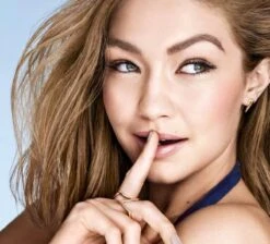 Maybelline Dream Bright Creamy - 20 Light - Concealer -Mode-Cosmetica Winkel 1200x1086 1