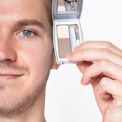 Herome Eye Care Wenkbrauw Poeder Taupe - Compact Brow Powder - Waterproof Verrijkt Met Panthenol - Volumineuze Wenkbrauwen -Mode-Cosmetica Winkel 1200x1200 1389