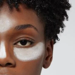 L’Oréal Paris Infaillible Magic Loose Powder - Transparant -Mode-Cosmetica Winkel 1200x1200 205