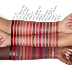 Huda Beauty Demi Matte Cream Lipstick - Révolutionnaire -Mode-Cosmetica Winkel 1200x1200 377