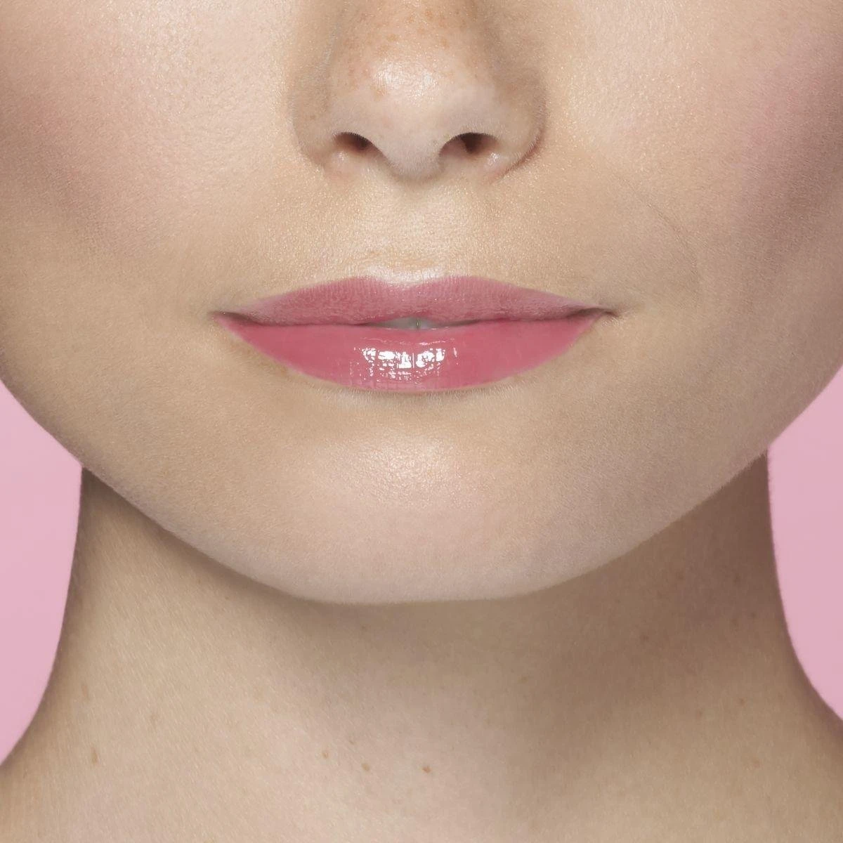 L’Oréal Paris Brilliant Signature Lippenstift - 305 Be Captivating - Roze - Ultra Glanzend 10 L’Oréal Paris Brilliant Signature Lippenstift - 305 Be Captivating - Roze - Ultra Glanzend - Afbeelding 8