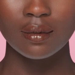 L’Oréal Paris Brilliant Signature Lippenstift - 301 Be Determined - Nude - Ultra Glanzend -Mode-Cosmetica Winkel 1200x1200 438