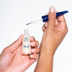 Herome French Manicure Set Salmon - Complete Set In 3 Stappen Een French Manicure - Met Een Salmon Kleurlak, Een Witte Nagellak Voor De Nagelranden En Een Top Coat - 3x10ml. -Mode-Cosmetica Winkel 1200x1200 817