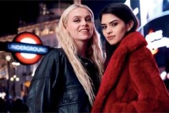 Rimmel London Lasting Finish Foundation - 100 Ivory -Mode-Cosmetica Winkel 1200x800 1