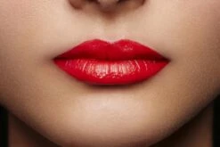 L'Oréal Paris Infallible Lip Paint Matte Lippenstift - 204 Red Actually -Mode-Cosmetica Winkel 1200x800 7
