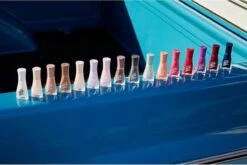 Sally Hansen Insta-Dri Nagellak - 393 Cinna-Snap -Mode-Cosmetica Winkel 1200x804