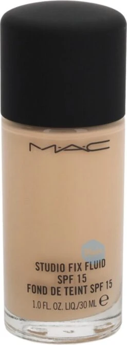 MAC Cosmetics Studio Fix Fluid Foundation - NC15 -Mode-Cosmetica Winkel 442x1200