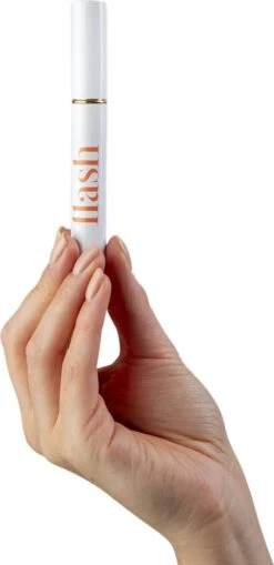 Célie Beauty FLASH - Wimperserum - Binnen 1 Week Zichtbaar Resultaat - 100% Vegan - Wimpergroei - Wimperverzorging - Volle Wimpers - Dikke Wimpers - 3ml - Hydraterend -Mode-Cosmetica Winkel 582x1200 1