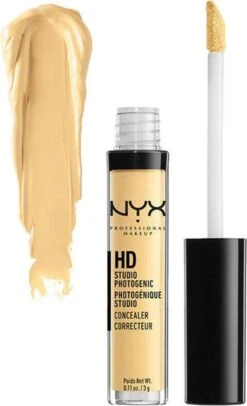 NYX Professional Makeup HD Photogenic Concealer Wand - Yellow CW10 - 3 Gr 19 NYX Professional Makeup HD Photogenic Concealer Wand - Yellow CW10 - 3 Gr -Mode-Cosmetica Winkel 730x1200