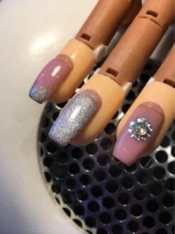 Merkloos Nailtrainer - Nail Practice Hand - Oefenhand Nagelstyliste (incl. 100 Oefen Nagels!) -Mode-Cosmetica Winkel 900x1200 12