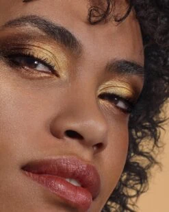 L’Oréal Paris Color Queen Oilshadow Oogschaduw - 33 Extra - Goud -Mode-Cosmetica Winkel 959x1200 2