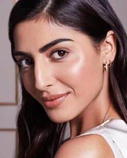 Max Factor Radiant Lift FD - 45 Warm Almond 16 Max Factor Radiant Lift FD - 45 Warm Almond -Mode-Cosmetica Winkel 960x1200